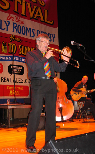 Bill Bailey jazz band at Derby Summer Beer festival 2011