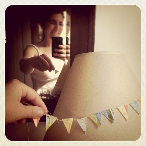 A mini bday bunting for tonight's cake!