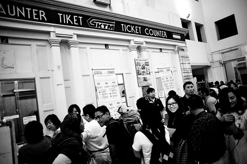 There was much confusion at the ticketing booth as people tried to get confirmation of whether it was still possible to get a ticket for the last train.