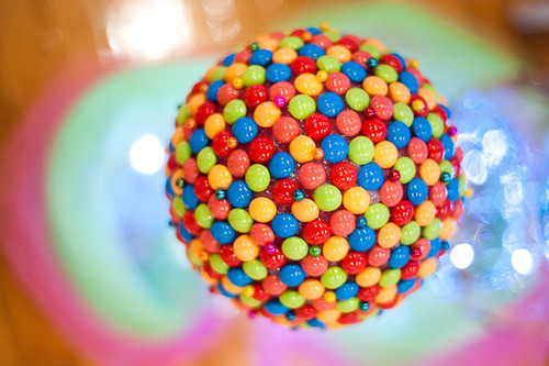 Candy balls served as aisle decoration and were made of Skittles 