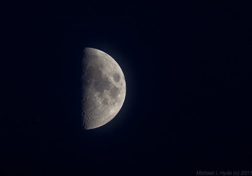 Moon 060811 by Mick Hyde