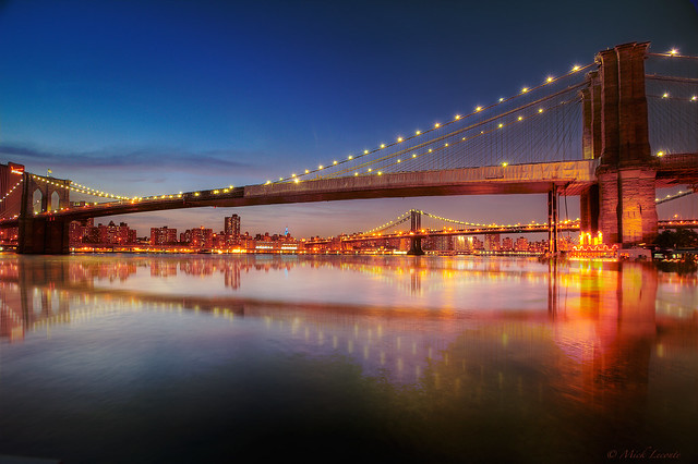 Brooklyn and Manhattan Bridge, a Love Connection
