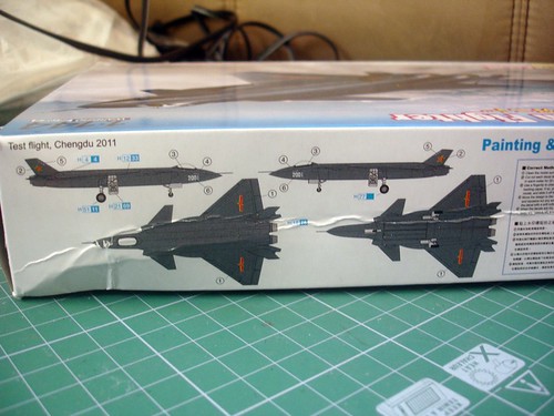 J-20 PLA - Dragon 1:144 side box