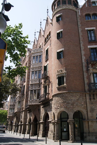 Casa de les Punxes, Barcelona
