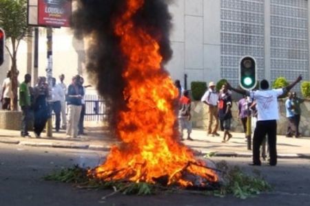 Unrest in Lilongwe, Malawi has resulted in the reported deaths of 18 people. The demonstrators are demanding action on the failing economy which is under tremendous pressure due to the world financial crisis. by Pan-African News Wire File Photos