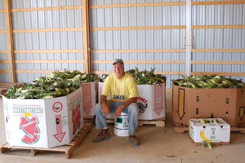 State Executive Director Charles Cawley of Maryland donated over 2,000 lbs of sweet corn to “Feds Feed Families.”