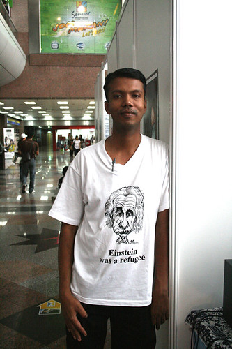 Albert Einstein caricature printed on UNHCR T-shirt - 3