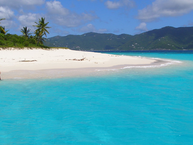 sandy-cay-caribbean-beach