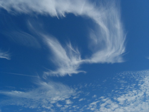 Dragon-clouds1