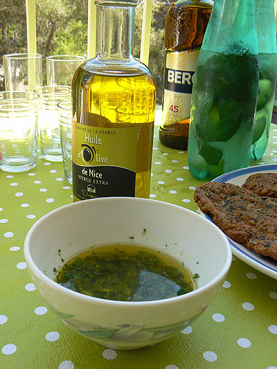 huile d'olive et sauce coriandre.jpg