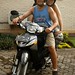 Alugamos uma moto para desbravar Lombok