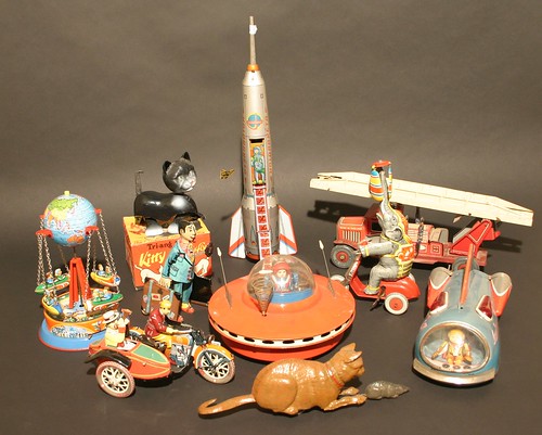 Tin toys from the 1930s - 1960s