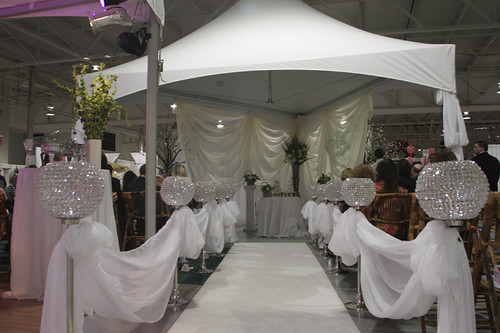 wedding ceremony outdoors tent