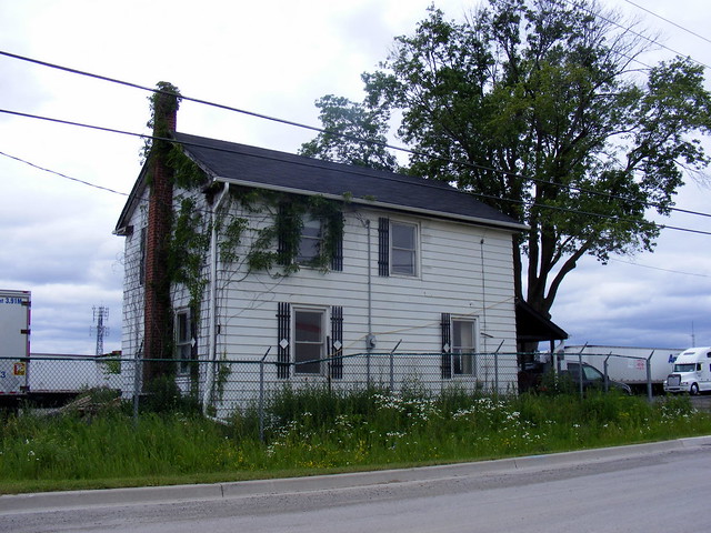 Old house on the old Albion Road alignment, Claireville