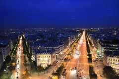Paris凱旋門からの景観
