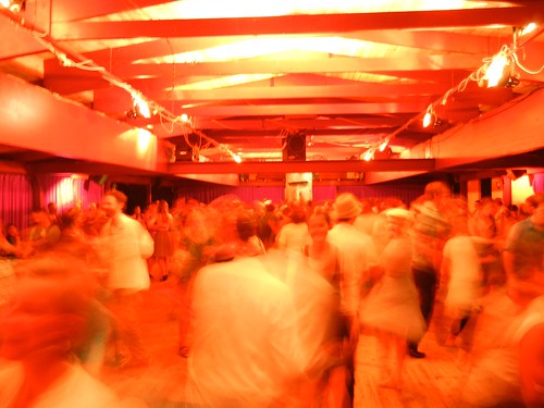tiki party in dance barn - 4
