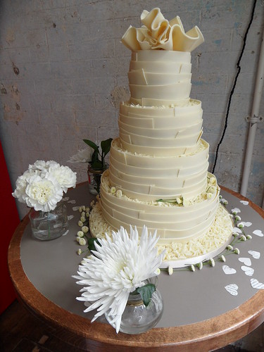 Cakes for a white cream platinum or grey wedding can range from simple 