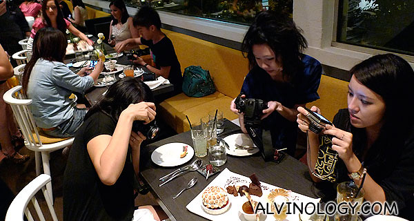 You know you are dining with bloggers when the first thing they do is to snap photos when the food arrives!