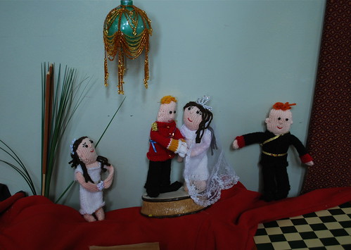 The royal wedding. Knitted. Really.