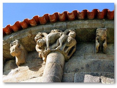 Capitéis das colunas externas da capela-mor by VRfoto