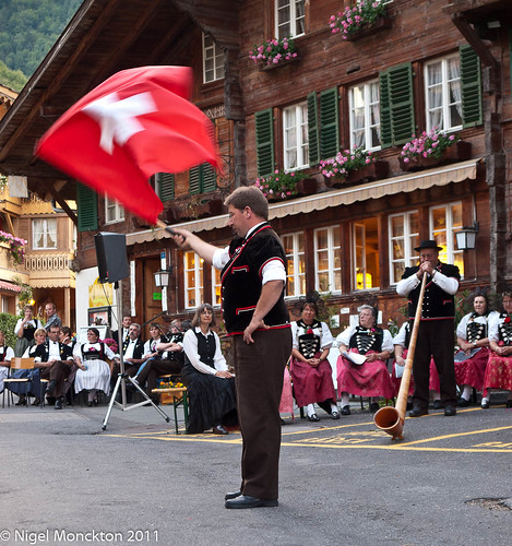1000/489: 05 July 2011: Swiss flag-throwing by nmonckton