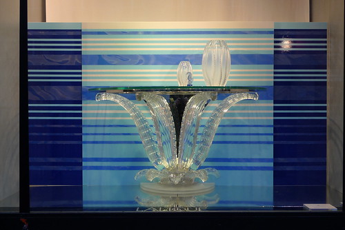 Vitrines Lalique par Stéphanie Moisan- Paris, juillet 2011