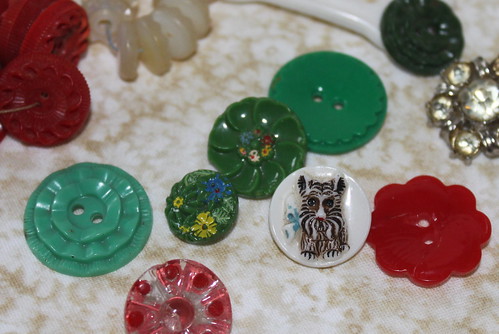 Treasures in buttons 2