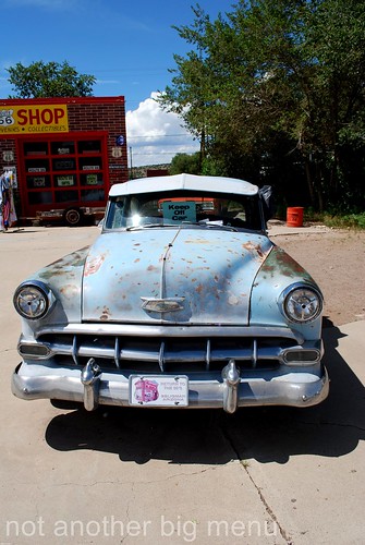 Las Vegas, Nevada - Route 66 signs - Blue vintage vehicle