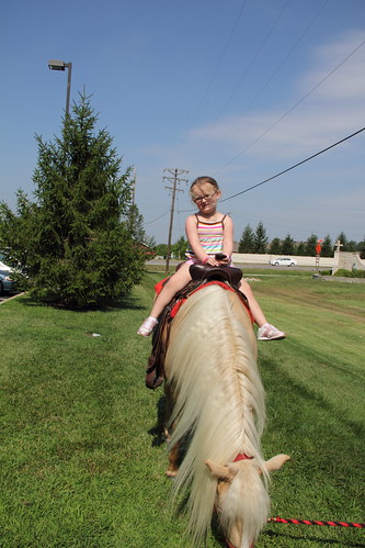 07.22.11 Pony rides at Goddard (22)