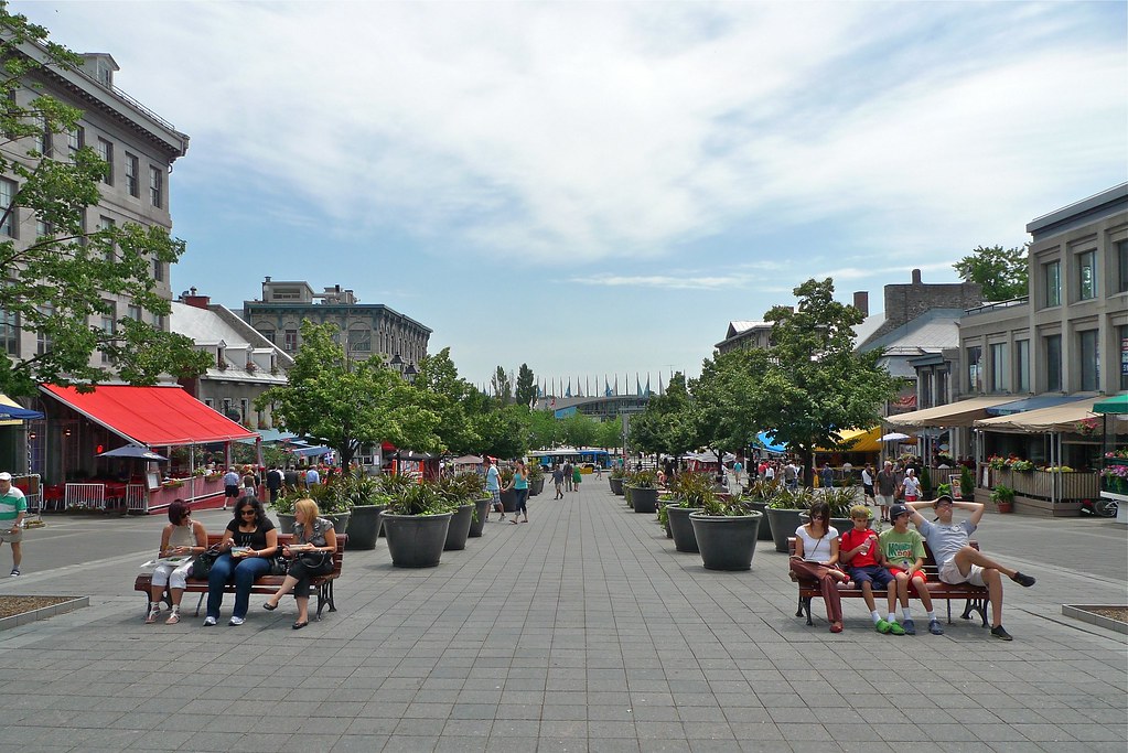 Copyright Photo: Place Jacques Cartier Square - 2011 by Montreal Photo Daily, on Flickr