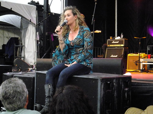 Dana Fuchs at Ottawa Bluesfest 2011
