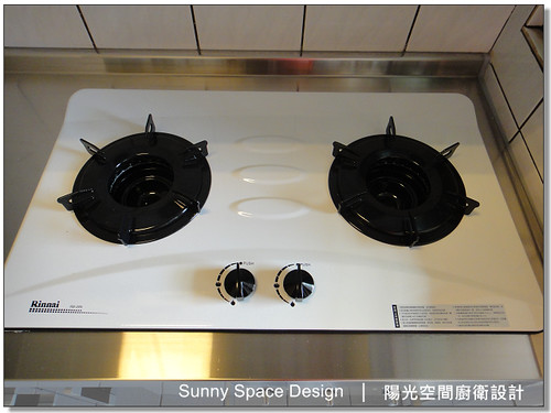 廚具工廠-五股蓬萊路林先生一字型廚具：不銹鋼檯面+下櫃不銹鋼桶身+水晶門板-陽光空間廚衛設計