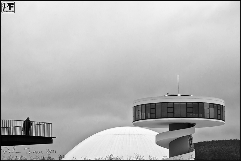 Un pasein por Aviles - Niemeyer