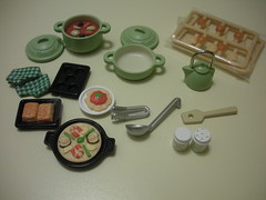 sylvanian's cooking miniatures