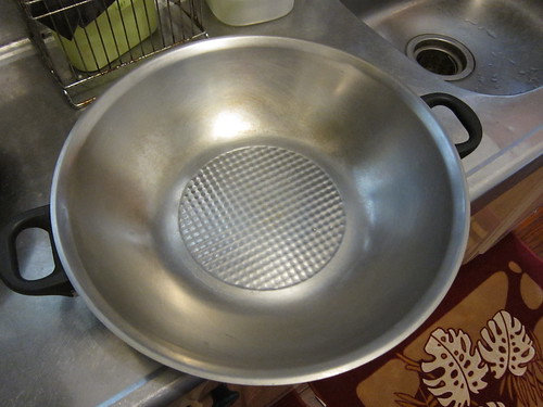 鍋子裡刷的亮晶晶