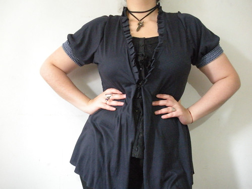 Jersey Shrug with pleats and puffy sleeves