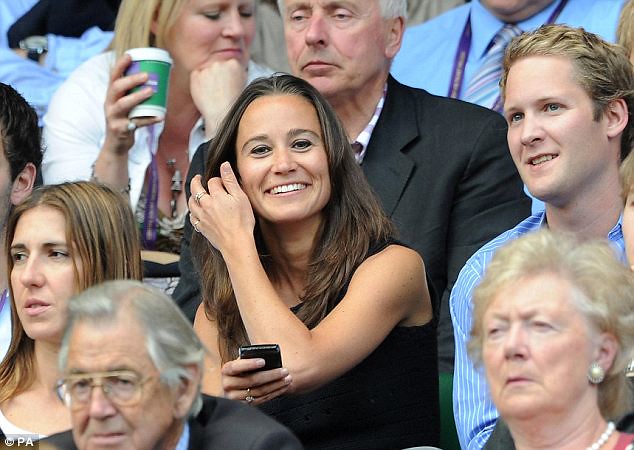 Pippa Middleton causes a stir on Wimbledon's Centre Court yet again   4