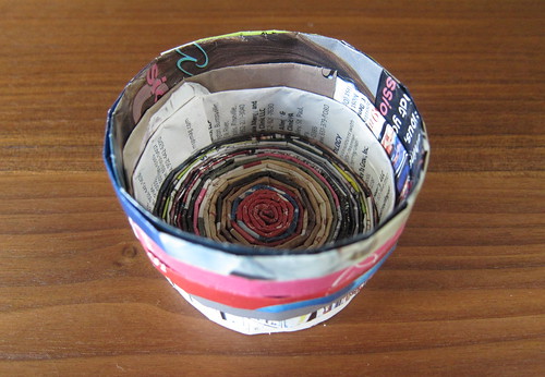 Iron Craft Challenge #28 - Rolled Magazine Bowl