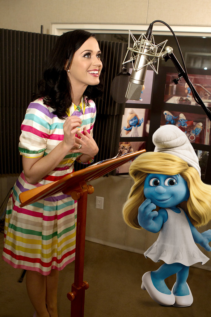 Katy Perry voices "Smurfette" 