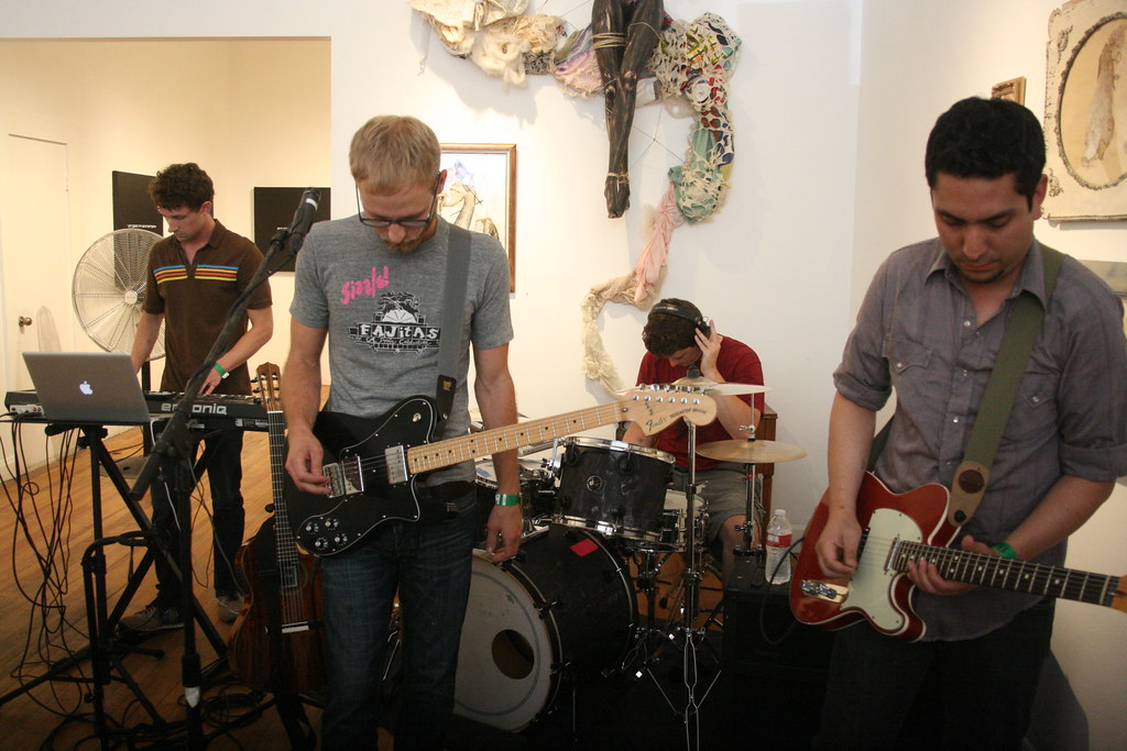 Mombi ::: illiterate Gallery @UMS ::: 07.23.11