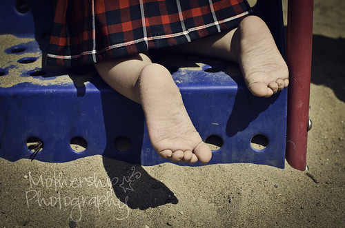 209:365 Sandy toes with kilt