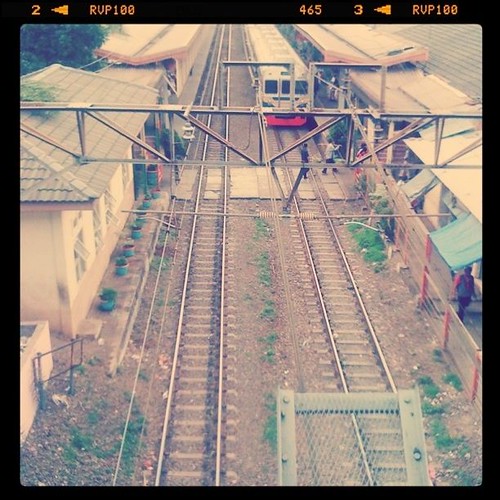 Stasiun Cawang from abov by gladhys