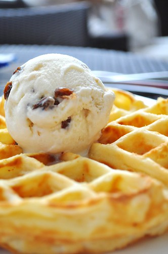 gelato waffle