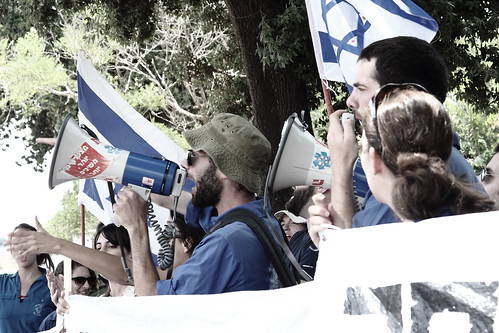 מחאה ישראלית מפחידה את הימין הישראלי והימין הפלסטיני כאחד. ירושלים, שבוע שעבר