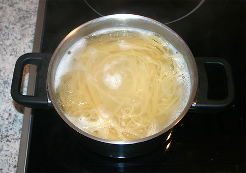 19 - Spaghetti kochen