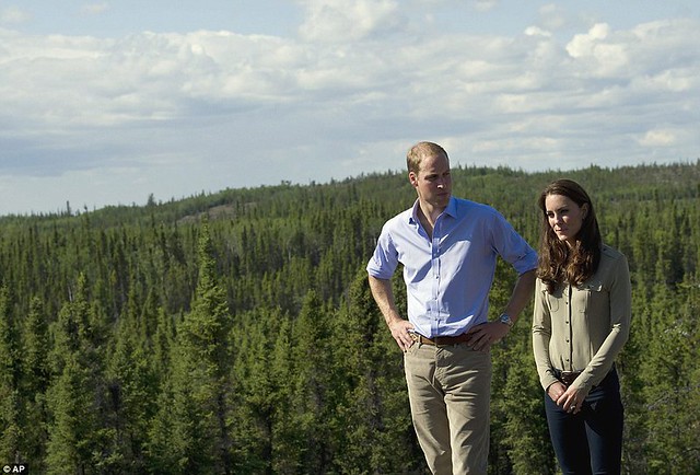 Two Royals in a boat Canoe-dling Kate and William wow Canada's Northwest Territories with their paddling partnership in a kayak  9