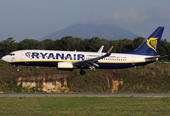 Ryanair (Comunitat Valenciana) B737-8AS EI-EKM GRO 01/07/2011