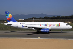 Small Planet A320-232 SP-HAB GRO 16/07/2011