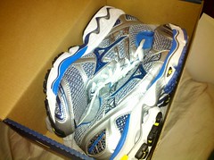 New shoes. Mizuno Wave Nirvana 7. Let's see how long these last me.