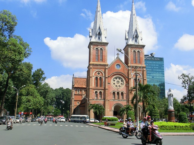 Notre Dame Cathedral(サイゴン大教会-ノートルダム大聖堂) - Ho Chi Minh City , Vietnam